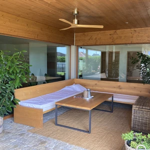 Dřevěná okna a dveře