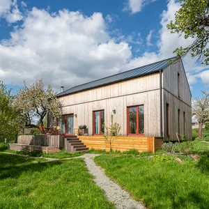 Dřevěná okna a dveře