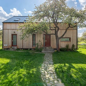 Dřevěná okna a dveře 